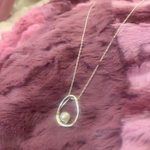 Necklace Never used a brand new